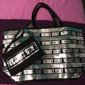 NWT VS Sequin Tote Silver large zipper silver